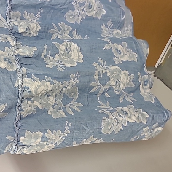 Old Navy Size 4X Blue Floral Cotton Smocked Tiered Sleeveless Midi Dress - Picture 7 of 10